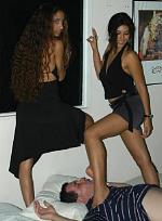 Footnight Girls