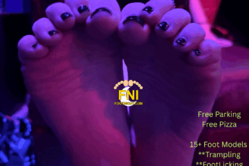 detroit feet, foot fetish, foot worship michigan, feet, toes, arches, soles